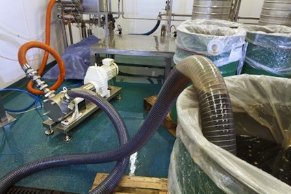 MasoSine pump replaces AOD pump and halves drum emptying times at soft drink manufacturer